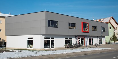 Händler - Unternehmens-Kategorie: Handwerker - Oberösterreich - Geschäftsgebäude Fritzmobile e. U. in Weng im Innkreis - Fritzmobile GmbH