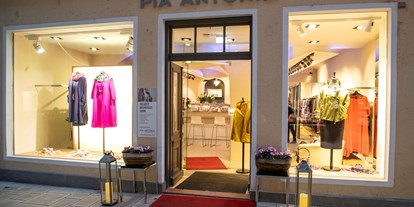 Händler - Produkt-Kategorie: Kleidung und Textil - Salzburg - Shop Linzergasse 38 - PIA ANTONIA