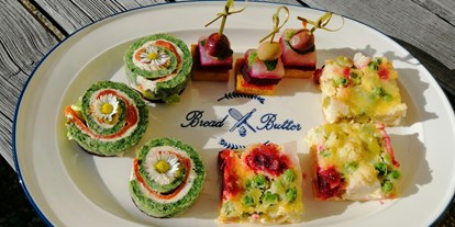 Händler - Unternehmens-Kategorie: Gastronomie - Salzburg - fingerfood - 
lachsinvoltini - 
Polenta mit Olive und rote Rübe
Gemüsekuchen - Alm Marie - Maria Alba Bonomo