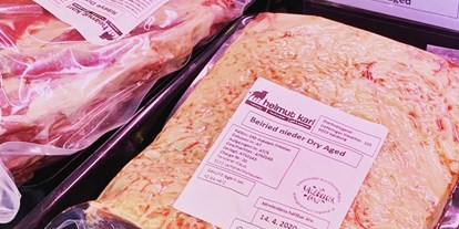 Händler - Art des Betriebes: Lebensmittelhersteller - Dry Aged Steaks in der Dorfmetzgerei - Dorfmetzgerei Helmut KARL