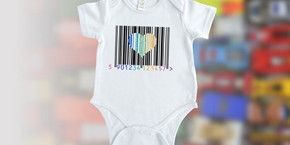 Händler - Art der erstellten Produkte: Kleidung - Baby-Body im Familylook "LoveCode" - mr2 familylook