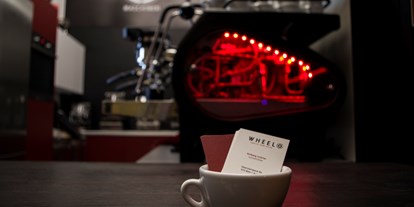Händler - Produkt-Kategorie: Kaffee und Tee - Wien - Die La Marzocco Strada - WHEEL - Simplify your Coffee