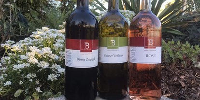 Händler - überwiegend Bio Produkte - Oberösterreich - Wir haben auch Literweine! Ob Pur oder 
G´spritzt!  - Weinhandel Priller CBD Produkte Colostrum