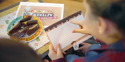 Händler - Unternehmens-Kategorie: Versandhandel - Steiermark - Kinder spielen Escape Game zu Hause - Playcific