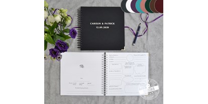 Händler - Produkt-Kategorie: Möbel und Deko - Wien - Hochzeitsgästebuch personalisierbar - Feenstaub Papeterie & Grafikdesign