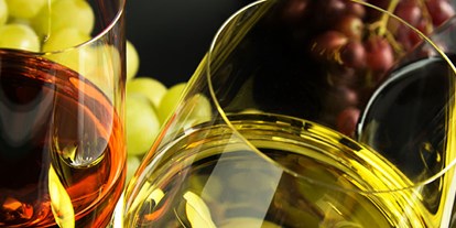 Händler - überwiegend regionale Produkte - Wien - Unsere Weinabteilung und Weinkeller sind voll österreichischer und internationaler Weiß-, Rot. und Roséweine, sowie Sekt, Prosecco, Champagner und Raritäten.  - Julius Meinl am Graben