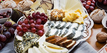 Händler - überwiegend selbstgemachte Produkte - Wien - Wir führen bis zu 400 Käsesorten aus über 15 Ländern. - Julius Meinl am Graben
