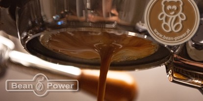 Händler - überwiegend Fairtrade Produkte - Steiermark - Bean Power Coffee & More aus Graz!
www.bean-power.at

Bean Bear Espresso im Bottomless Siebträger - Bean Power - Coffee and more