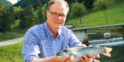 Händler - Unternehmens-Kategorie: Produktion - Steiermark - Mag. Klaus Decleva, Eigentümer - Declevas Alpenfisch Mariazell