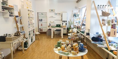 Händler - überwiegend Fairtrade Produkte - Wien - Unser Geschäft in der Kandlgasse im 7. Bezirk. -   NaturoTheke