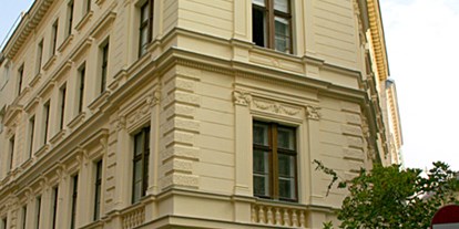 Händler - Produkt-Kategorie: Haus und Garten - Wien - Fassadenstuck  - Die Wiener Stuckmanufaktur GmbH