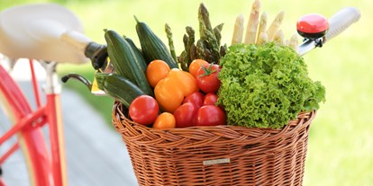 Händler - Unternehmens-Kategorie: Gastronomie - Salzburg - Frisches Bio-Gemüse, davon eine Vielzahl aus Bio-Eigenbau, sowie Bio-Obst finden Sie bei uns im Haus. - Ökohof Feldinger Stammhaus Wals