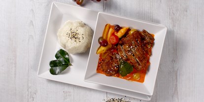 Händler - überwiegend selbstgemachte Produkte - Oberösterreich - Gäng Ped Yang gegrilltes Entenfilet mit rotem Curry - Thaihaus Som