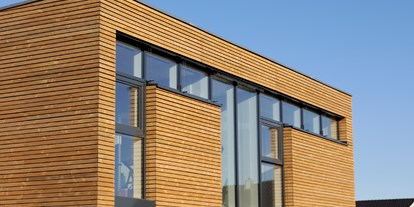 Händler - Produkt-Kategorie: Haus und Garten - Salzburg - Weiss Holzfassaden in verschiedenen Ausführungen - Weiss GmbH