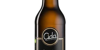 Händler - überwiegend Bio Produkte - Salzburg - Bio-Apfel-Cider "SteirischerPrinzenSchampus"
0,33 l Flasche mit Schraubverschluss - Cida e.U.