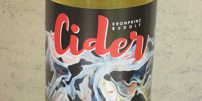 Händler - Produkt-Kategorie: Lebensmittel und Getränke - Wien - PREMIUM CIDER
Kronprinz Rudolf +

alc 3,7%vol+
0,75L+
enthält Sulfite - most atelier wien