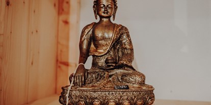 Händler - Mattsee - 023 Buddha-Skulptur €434

 - Galerie der Sinne - Mattsee