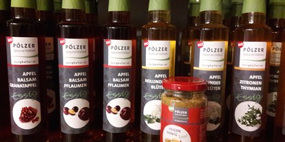 Händler - überwiegend selbstgemachte Produkte - Salzburg - Bio Essige vom Pölzer Steiermark! - Helgas Genusswelt-Feinkost Italien - Österreich