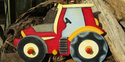 Händler - Mattsee - KinderGargerobe * Traktor * - HolzHexe