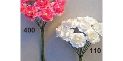 Händler - Produkt-Kategorie: Haus und Garten - Salzburg - Papier-Röschen - Rasp Salzburg - Gewürzgebinde Hochzeitsanstecker Kunstblumen