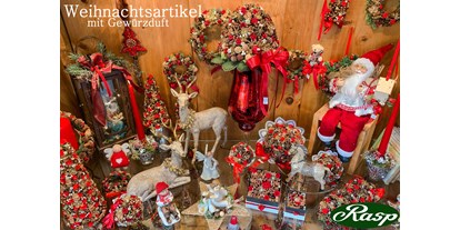 Händler - Produkt-Kategorie: Möbel und Deko - Salzburg - Weihnachtsartikel mit Gewürzduft - Rasp Salzburg - Gewürzgebinde Hochzeitsanstecker Kunstblumen