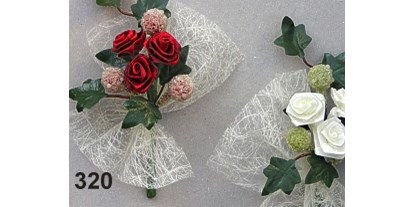 Händler - Produkt-Kategorie: Pflanzen und Blumen - Salzburg - Hochzeitsanstecker mit Diorrosen - Rasp Salzburg - Gewürzgebinde Hochzeitsanstecker Kunstblumen